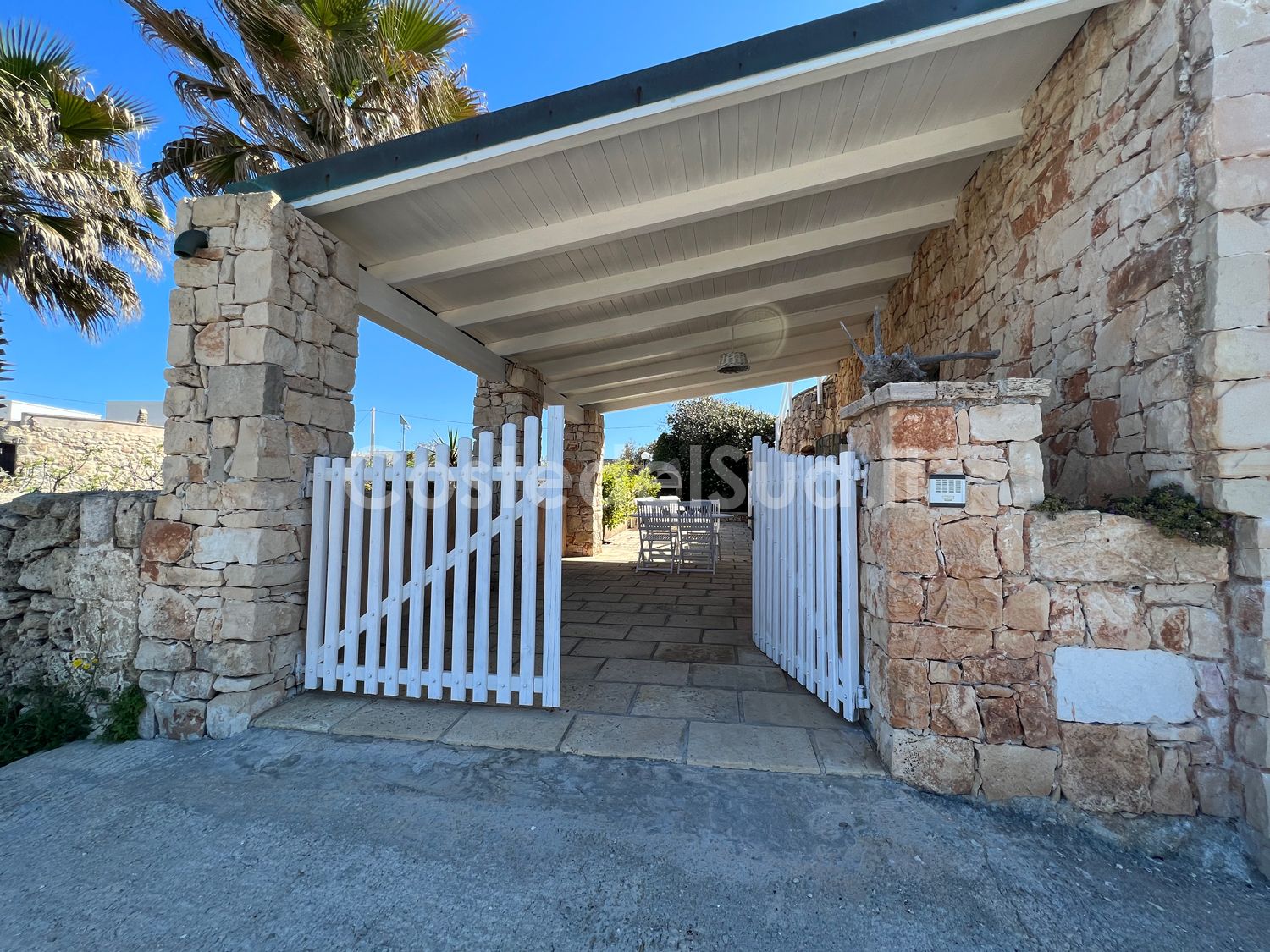 Portico in legno