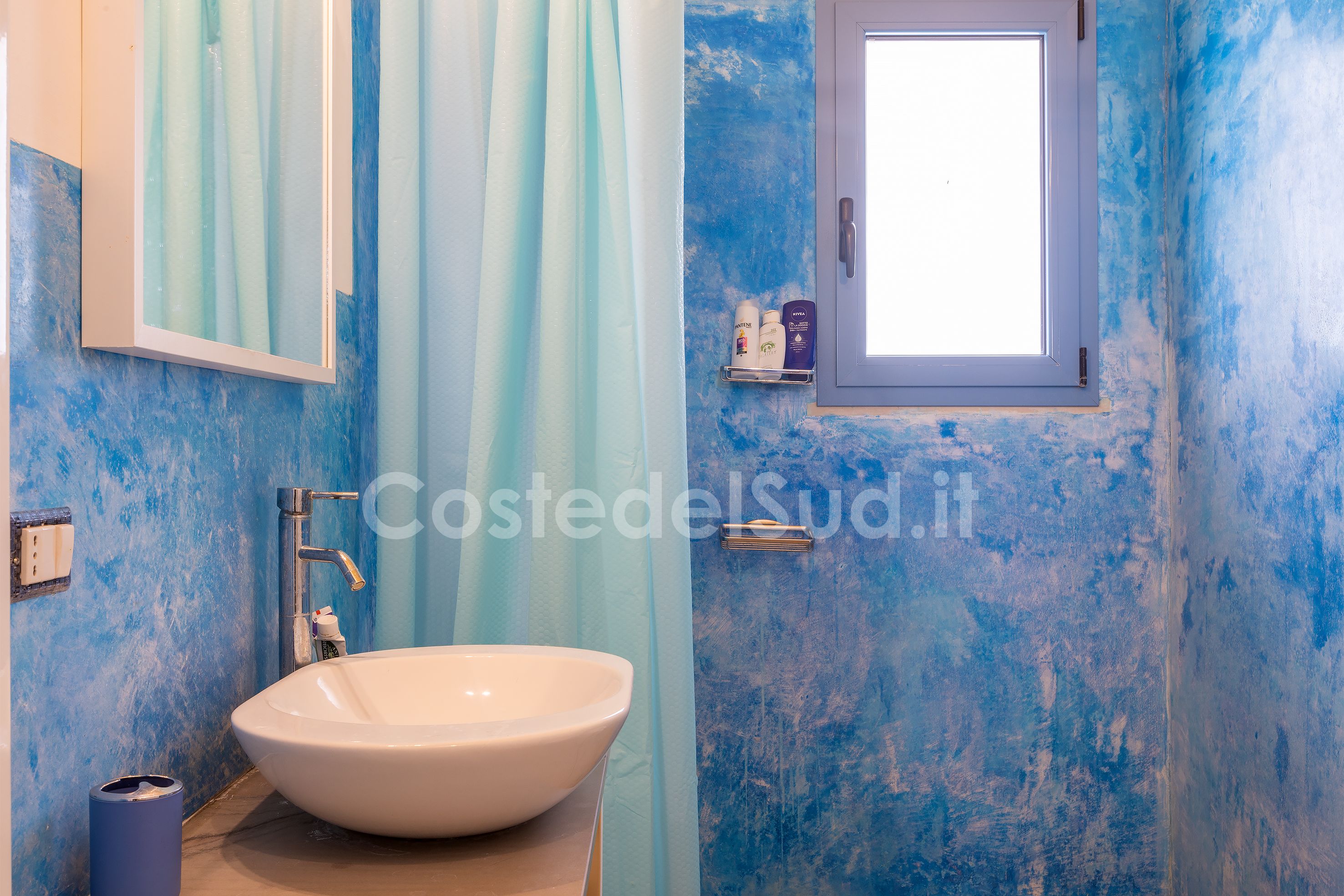 Bagno con doccia