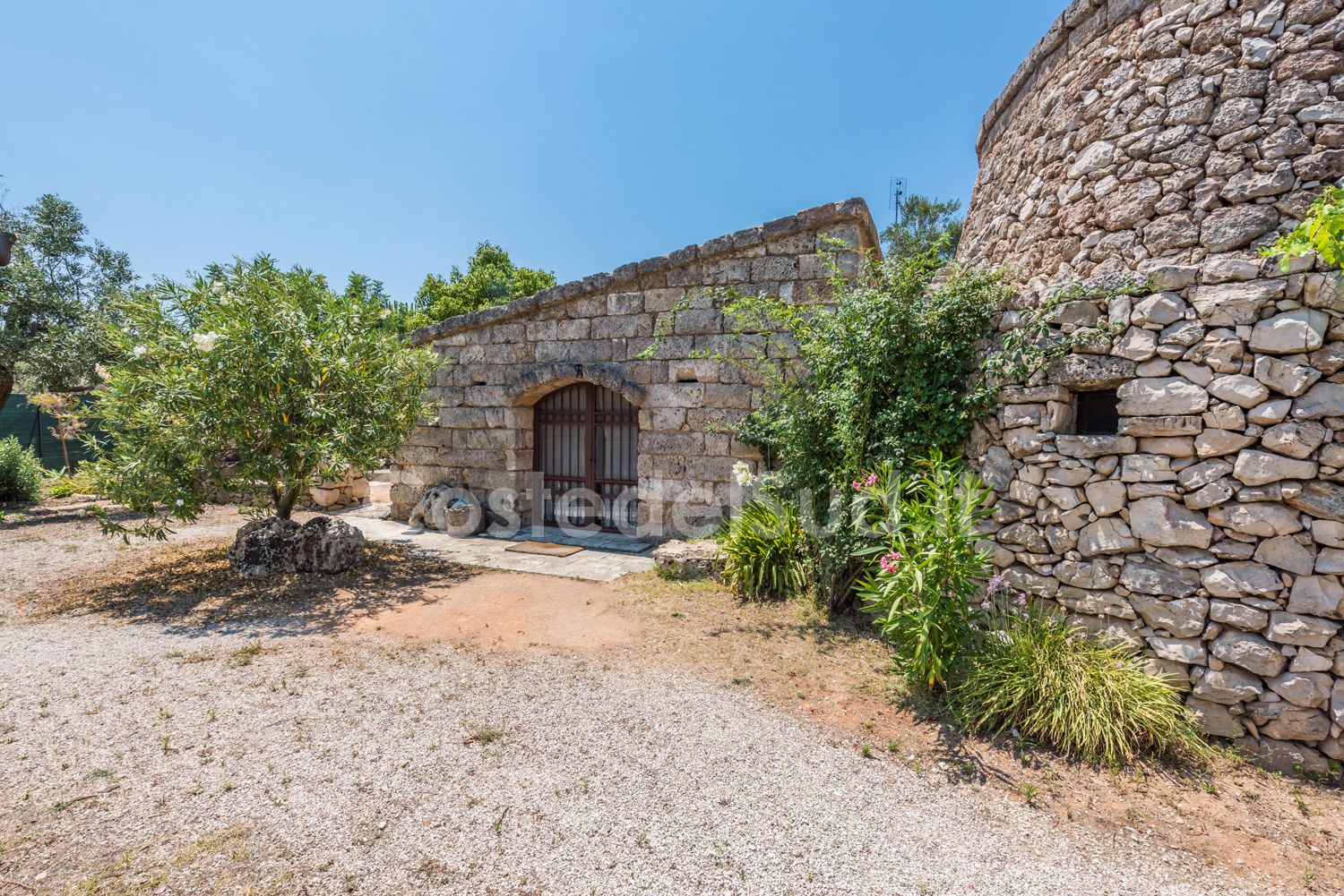 Il fronte della villa