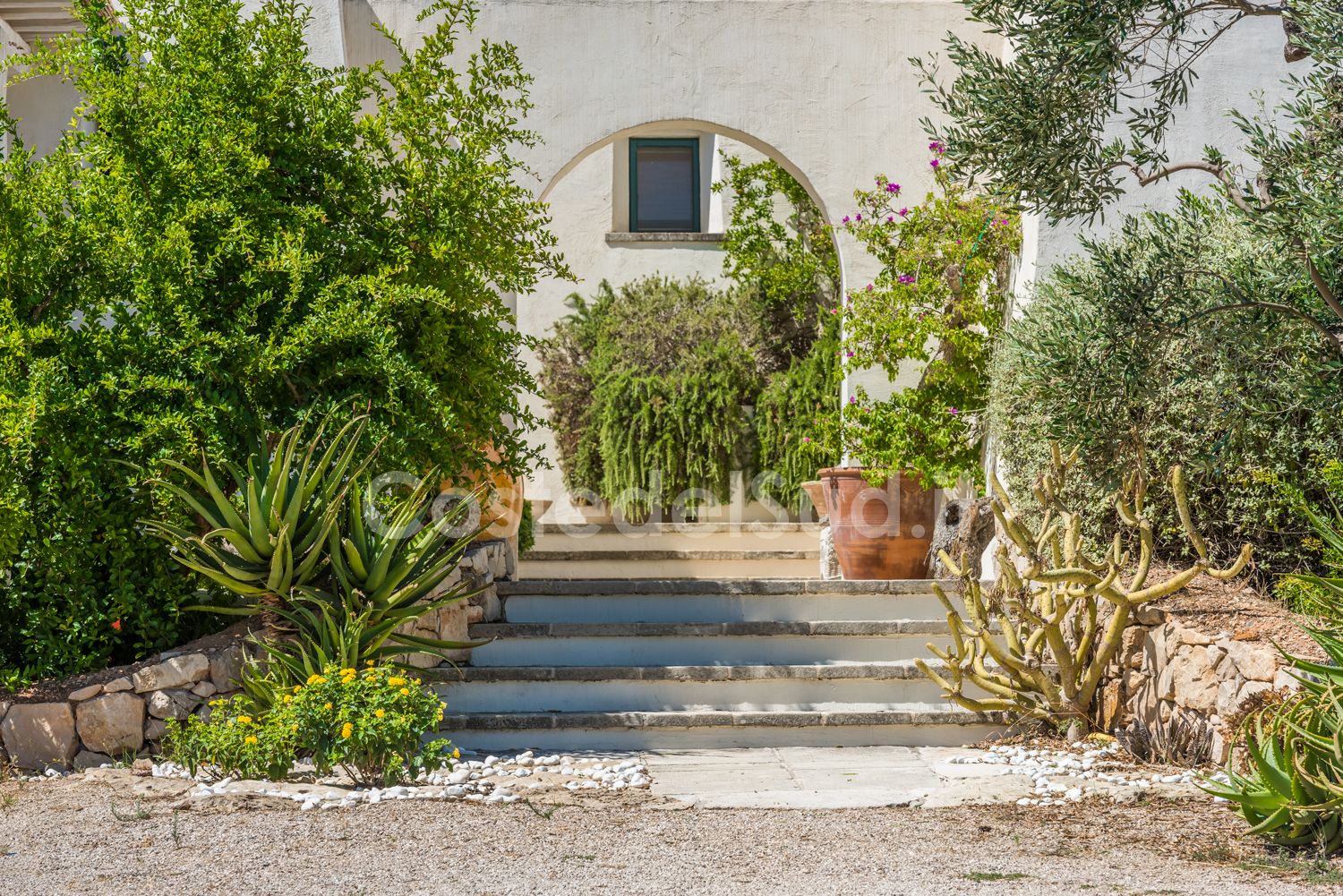 Particolare portico comune