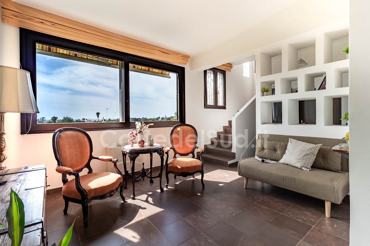 Balcone e gazebo sul retro 