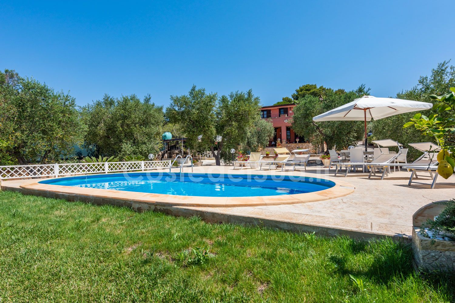 Fronte villa