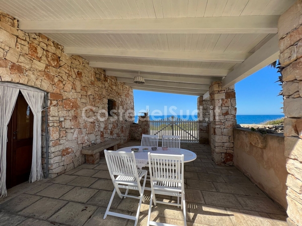 Trullo Fronte Mare con Vista Mozzafiato Posto Rosso