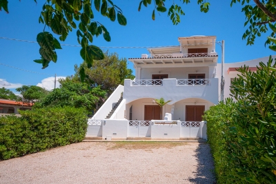 Nuovo Villino Fronte Mare Relax con 2 camere e 2 bagni Torre San Giovanni - Foto principale