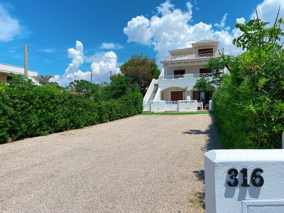 Villino Fronte Mare con Spiaggia Vicina Torre San Giovanni - Foto 8