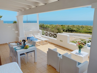 Villetta Fronte Mare Vista Mozzafiato Torre San Giovanni - Foto principale