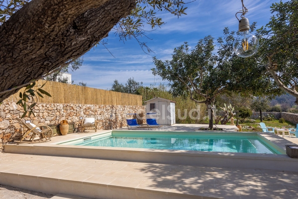 Trullo e abitazione tipica salentina con piscina esclusiva Pescoluse