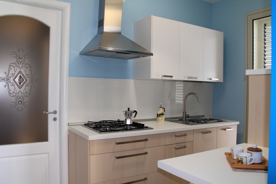 appartamento piano terra con parcheggio privato mare e passeggio a piedi. Torre San Giovanni - Foto 12