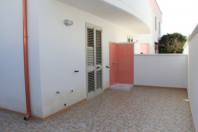 appartamento piano terra con parcheggio privato mare e passeggio a piedi. Torre San Giovanni - Foto 28