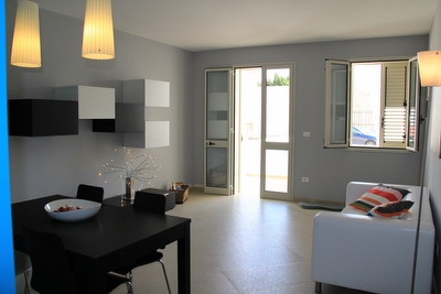 appartamento piano terra con parcheggio privato mare e passeggio a piedi. Torre San Giovanni - Foto 7