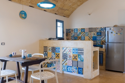 Villetta indipendente immersa nel verde con vista panoramica sul mare. Torre Pali - Foto 10