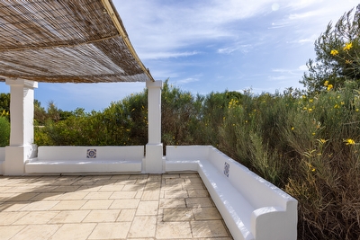 Villetta indipendente immersa nel verde con vista panoramica sul mare. Torre Pali - Foto 4