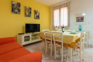 Villetta indipendente a pochi passi dalla spiaggia e dal centro. Torre Pali - Foto 11