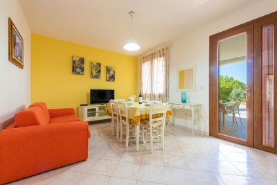 Villetta indipendente a pochi passi dalla spiaggia e dal centro. Torre Pali - Foto 10