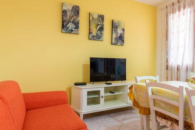 Villetta indipendente a pochi passi dalla spiaggia e dal centro. Torre Pali - Foto 13