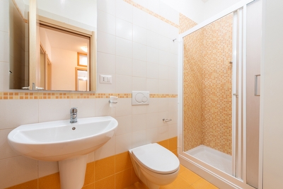 Villetta indipendente a pochi passi dalla spiaggia e dal centro. Torre Pali - Foto 23