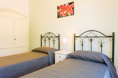 Villetta indipendente a pochi passi dalla spiaggia e dal centro. Torre Pali - Foto 26