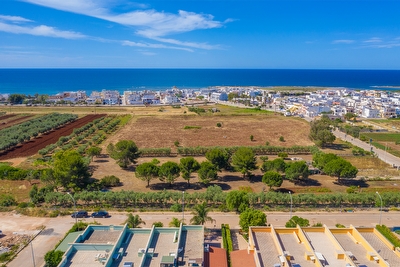 Villetta indipendente a pochi passi dalla spiaggia e dal centro. Torre Pali - Foto 30