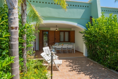 Villetta indipendente a pochi passi dalla spiaggia e dal centro. Torre Pali - Foto 5
