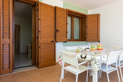 Villetta indipendente a pochi passi dalla spiaggia e dal centro. Torre Pali - Foto 8