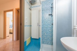 Villetta nuovissima con mare di sabbia e passeggio vicini. Torre Pali - Foto 20