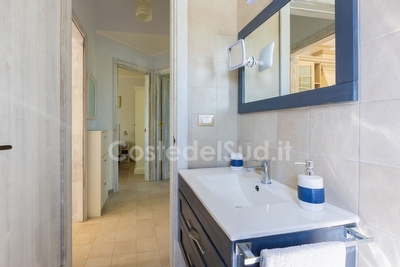 Villa con piscina esclusiva con mare e passeggio nelle vicinanze. Torre Pali - Foto 28