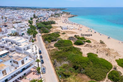 Casa con sabbia e passeggio pochi metri. Lido Marini - Foto principale