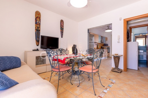 Casa con sabbia e passeggio pochi metri. Lido Marini