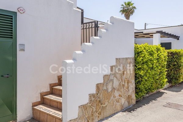 Relax e svago - piscina - casa vacanza privata  in residence quattro stelle  Santa Maria di Leuca