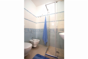 Appartamento primo piano con annessa suite mare a piedi. Torre San Giovanni - Foto 11