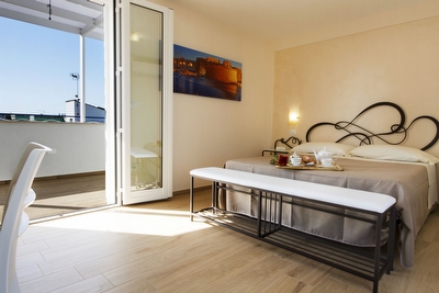 Appartamento primo piano con annessa suite mare a piedi. Torre San Giovanni - Foto 28