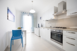 Seminterrato di pregio 2 bagni col mare a pochi passi. Torre San Giovanni - Foto 8