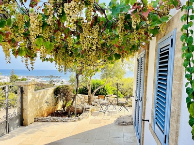 Villetta vista mare in puro stile mediterraneo. Torre Vado - Foto principale