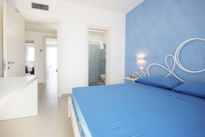 Appartamento piano primo con annessa suite mare a piedi. Torre San Giovanni - Foto 13