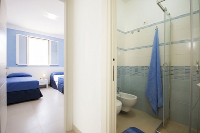 Appartamento piano primo con annessa suite mare a piedi. Torre San Giovanni - Foto 18