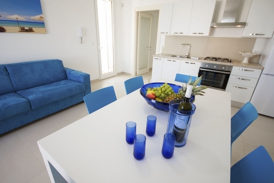 Appartamento piano primo con annessa suite mare a piedi. Torre San Giovanni - Foto 5