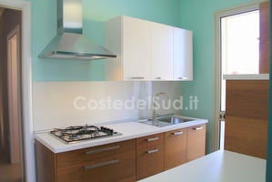 Appartamento ben arredato con attico mare vicino e parcheggio privato. Torre San Giovanni - Foto 10