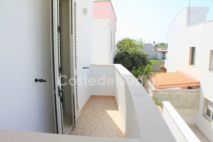 Appartamento ben arredato con attico mare vicino e parcheggio privato. Torre San Giovanni - Foto 18