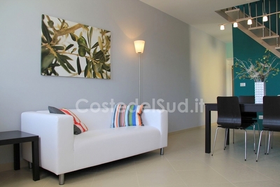 Appartamento ben arredato con attico mare vicino e parcheggio privato. Torre San Giovanni - Foto principale