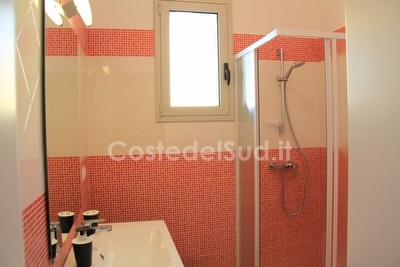 Appartamento ben arredato con attico mare vicino e parcheggio privato. Torre San Giovanni - Foto 25