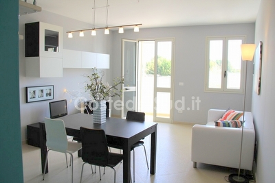 Appartamento ben arredato con attico mare vicino e parcheggio privato. Torre San Giovanni - Foto 6