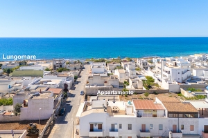 Appartamento in centro con posto auto e ampi spazi esterni. Torre San Giovanni - Foto 2
