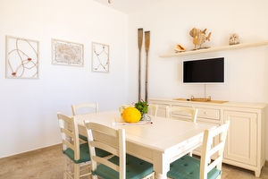 Appartamento in centro con posto auto e ampi spazi esterni. Torre San Giovanni - Foto 6