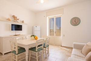 Appartamento in centro con posto auto e ampi spazi esterni. Torre San Giovanni - Foto 8