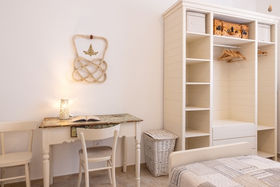 Appartamento in centro con posto auto e ampi spazi esterni. Torre San Giovanni - Foto 13