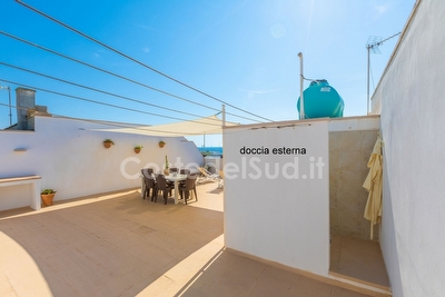 Appartamento in centro con posto auto e ampi spazi esterni. Torre San Giovanni - Foto 25