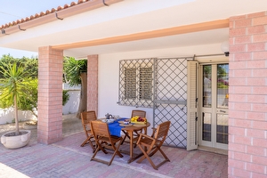 Villetta indipendente ampi spazi esterni e spiaggia sabbiosa a piedi. Torre San Giovanni - Foto 6