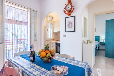 Villetta con ampi spazi esterni e spiagge sabbiose vicinissime. Pescoluse - Foto 21