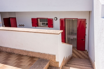 Villetta con ampi spazi esterni e spiagge sabbiose vicinissime. Pescoluse - Foto 5