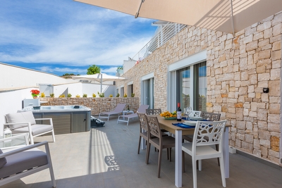 Appartamento con ampi spazi esterni e vasca idromassaggio (Jacuzzi). Santa Maria di Leuca - Foto 6